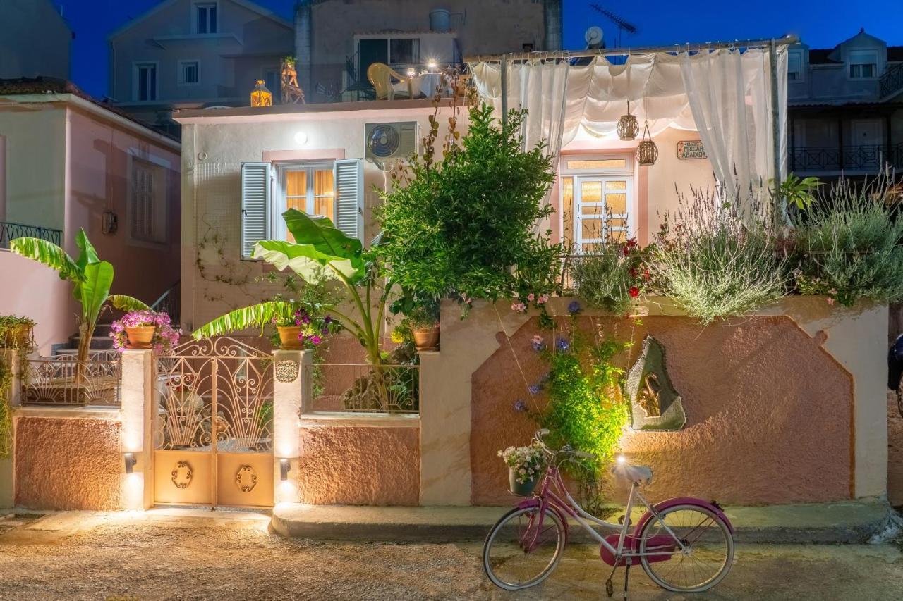 Flowers In The - Elegant In Holiday home Argostoli (Kefalonia)